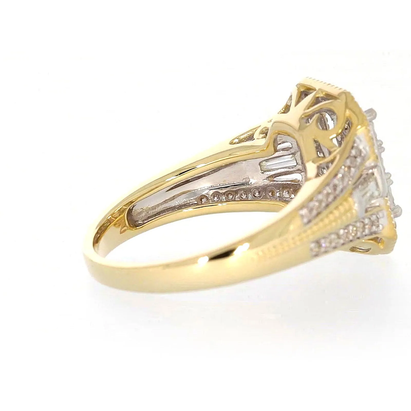 9ct Yellow Gold Round Brilliant & Baguette Cut 1/2 CARAT tw of Diamonds Ring