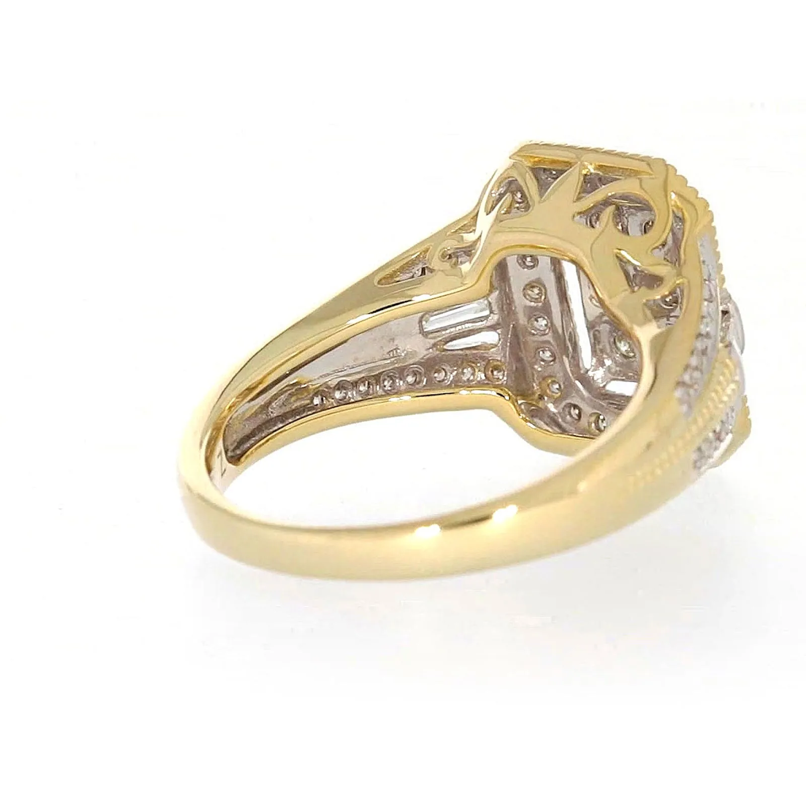 9ct Yellow Gold Round Brilliant & Baguette Cut 1/2 CARAT tw of Diamonds Ring