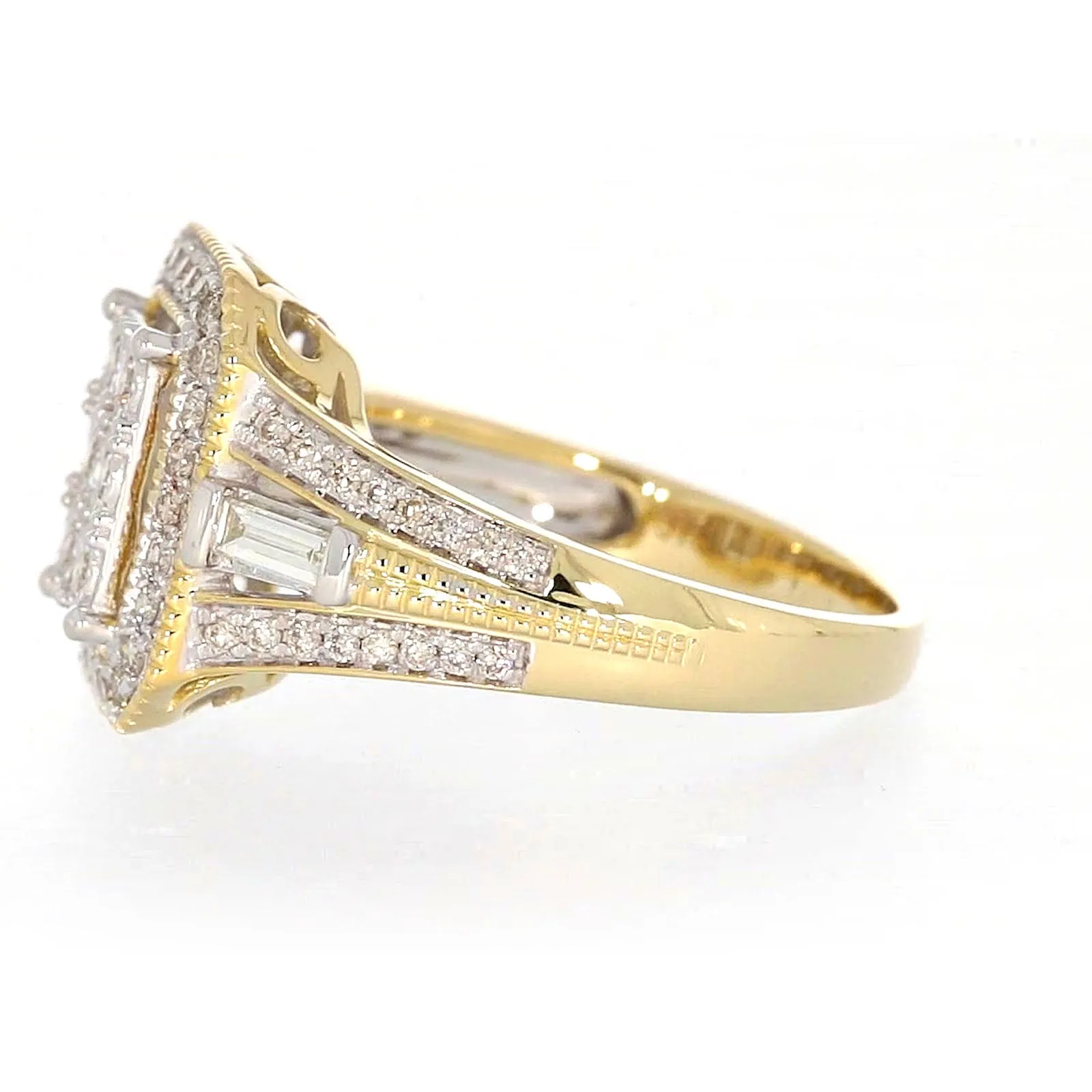 9ct Yellow Gold Round Brilliant & Baguette Cut 1/2 CARAT tw of Diamonds Ring