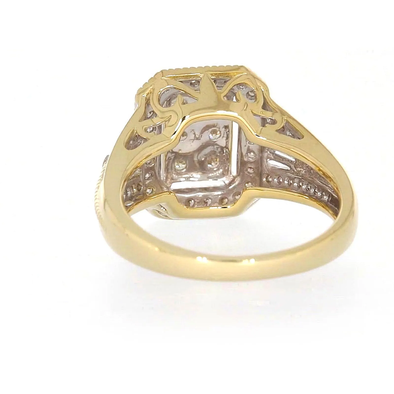 9ct Yellow Gold Round Brilliant & Baguette Cut 1/2 CARAT tw of Diamonds Ring