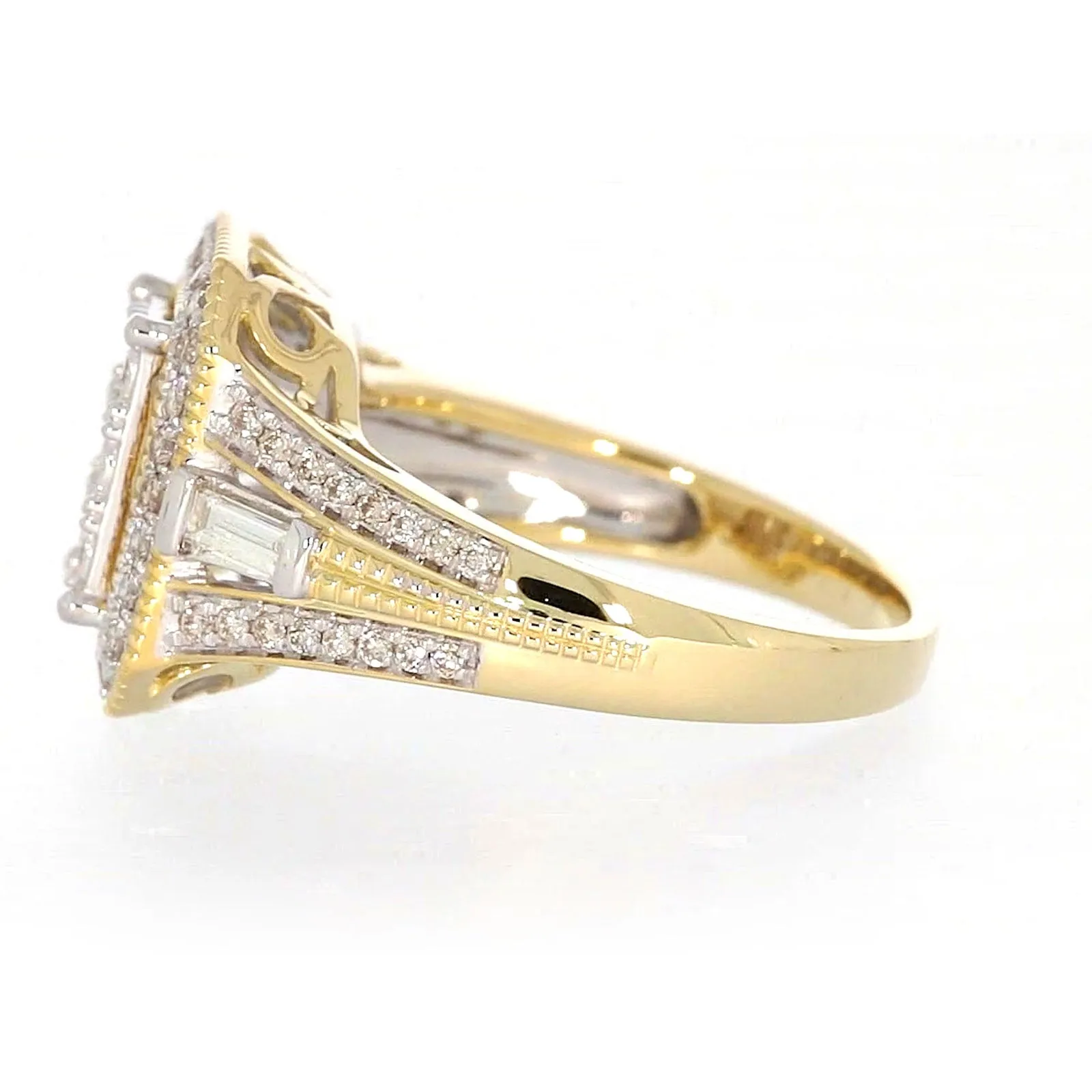 9ct Yellow Gold Round Brilliant & Baguette Cut 1/2 CARAT tw of Diamonds Ring