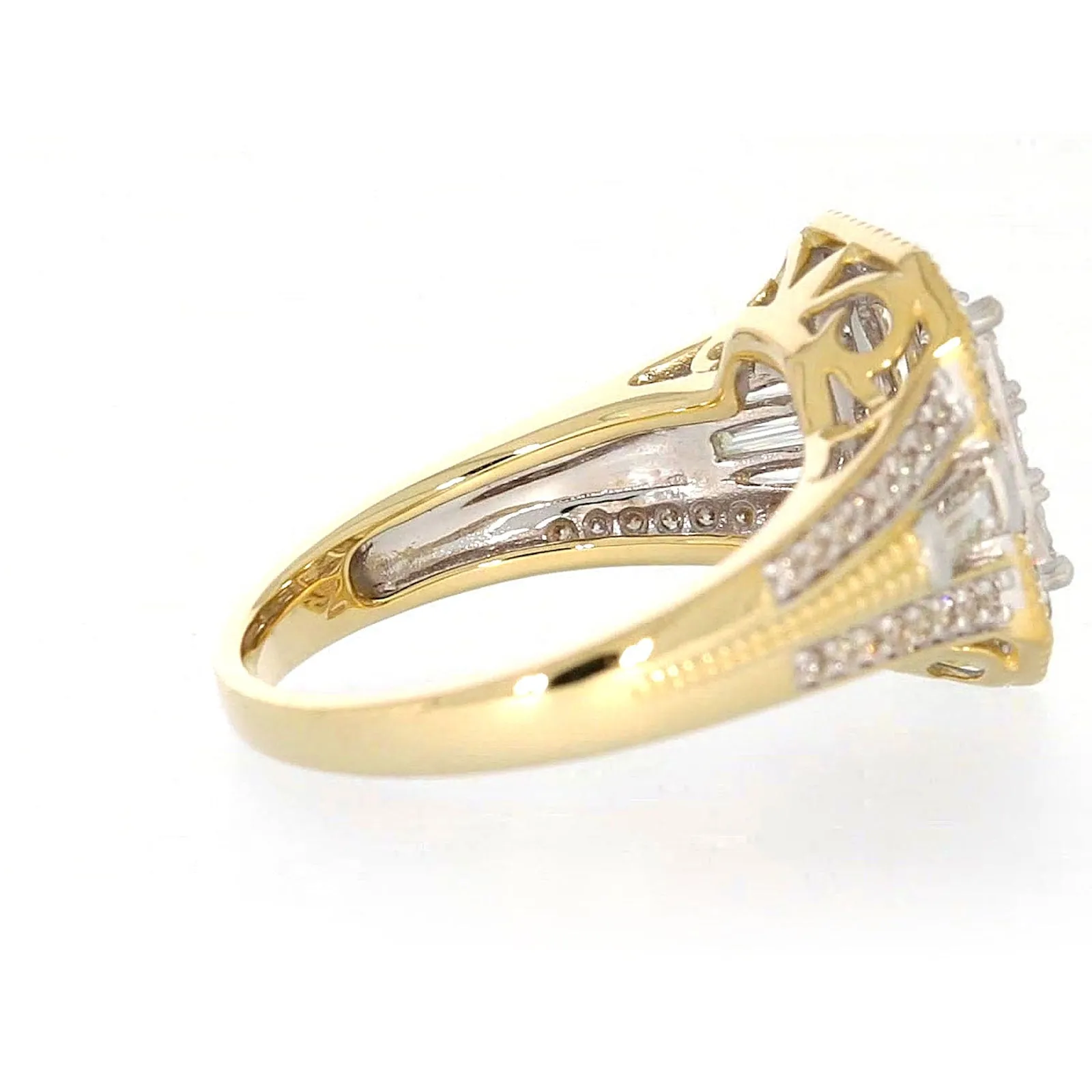 9ct Yellow Gold Round Brilliant & Baguette Cut 1/2 CARAT tw of Diamonds Ring