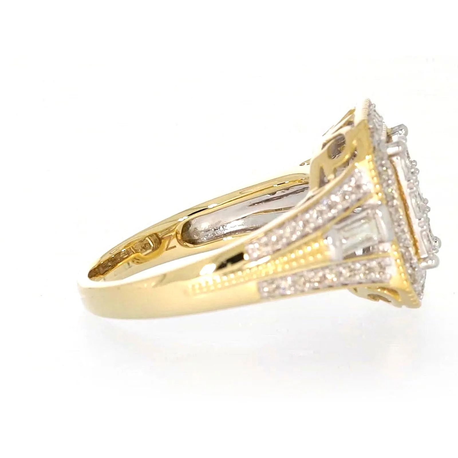 9ct Yellow Gold Round Brilliant & Baguette Cut 1/2 CARAT tw of Diamonds Ring