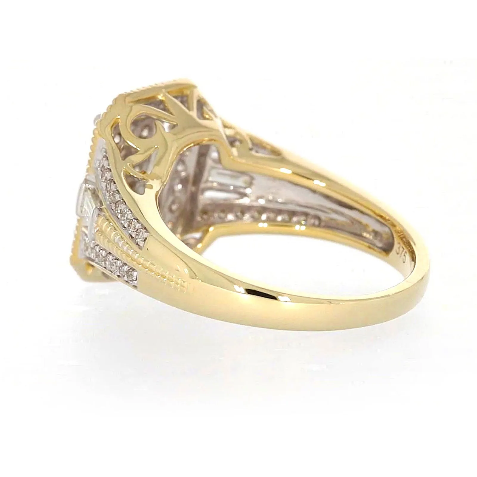 9ct Yellow Gold Round Brilliant & Baguette Cut 1/2 CARAT tw of Diamonds Ring