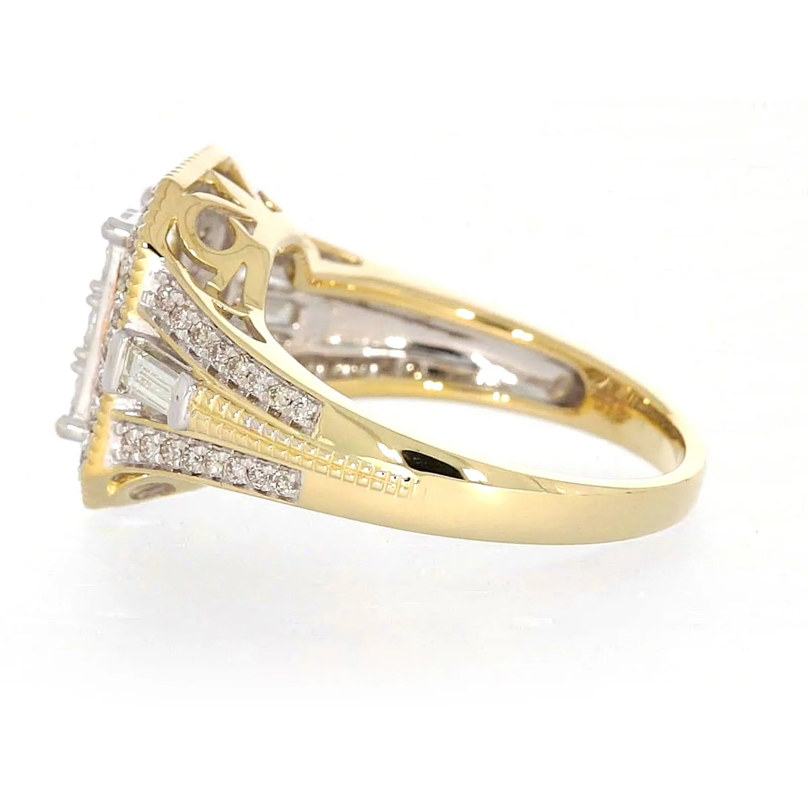 9ct Yellow Gold Round Brilliant & Baguette Cut 1/2 CARAT tw of Diamonds Ring