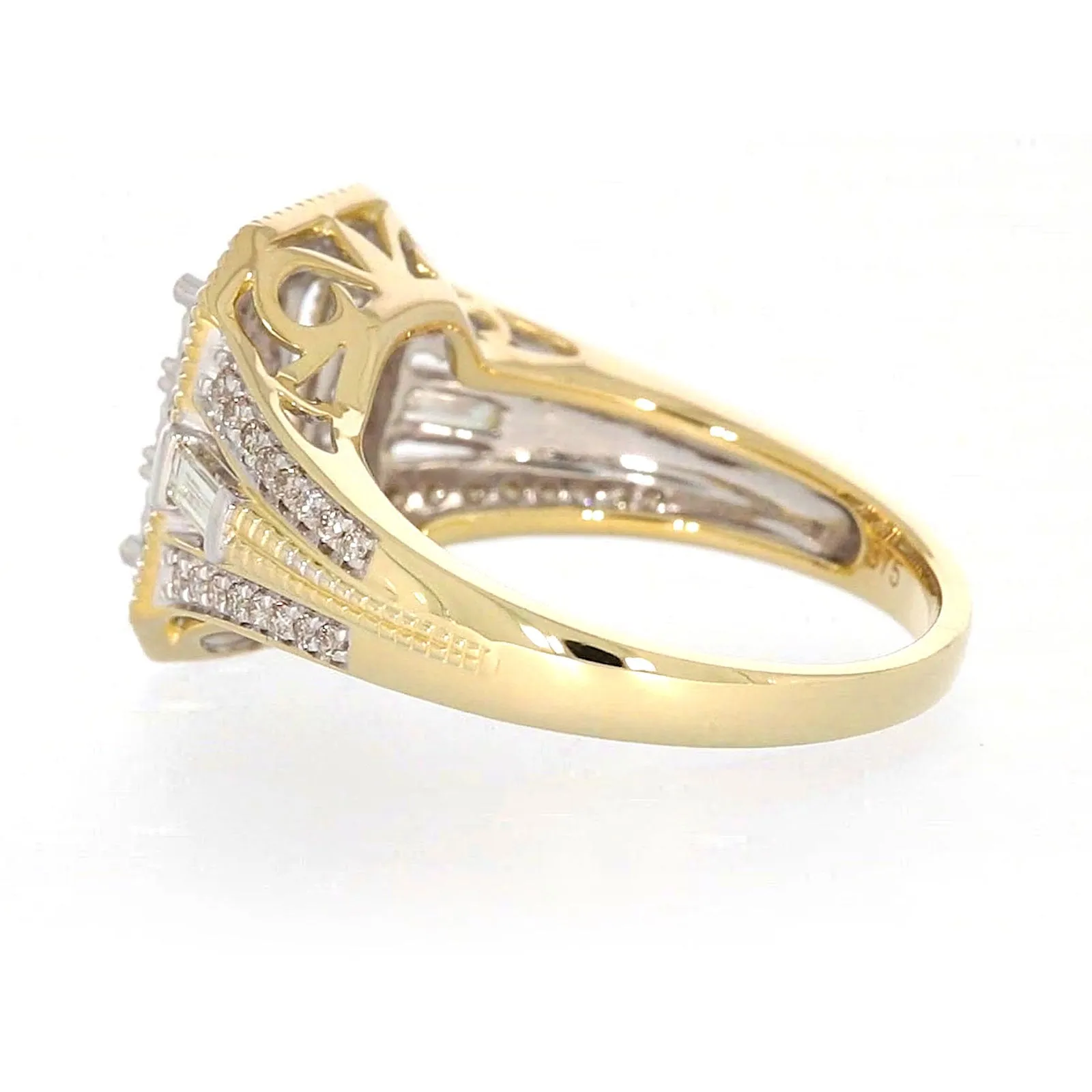 9ct Yellow Gold Round Brilliant & Baguette Cut 1/2 CARAT tw of Diamonds Ring
