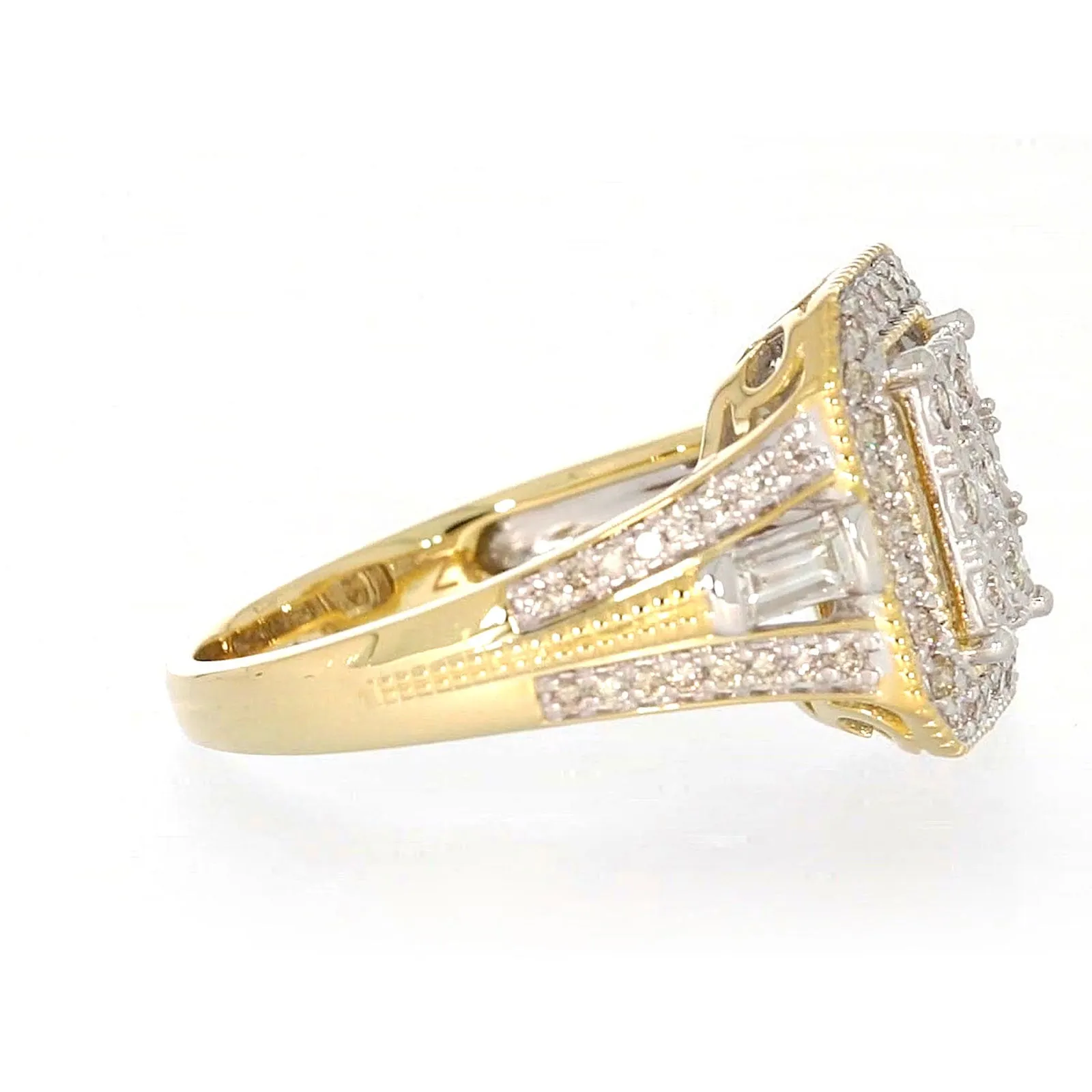 9ct Yellow Gold Round Brilliant & Baguette Cut 1/2 CARAT tw of Diamonds Ring