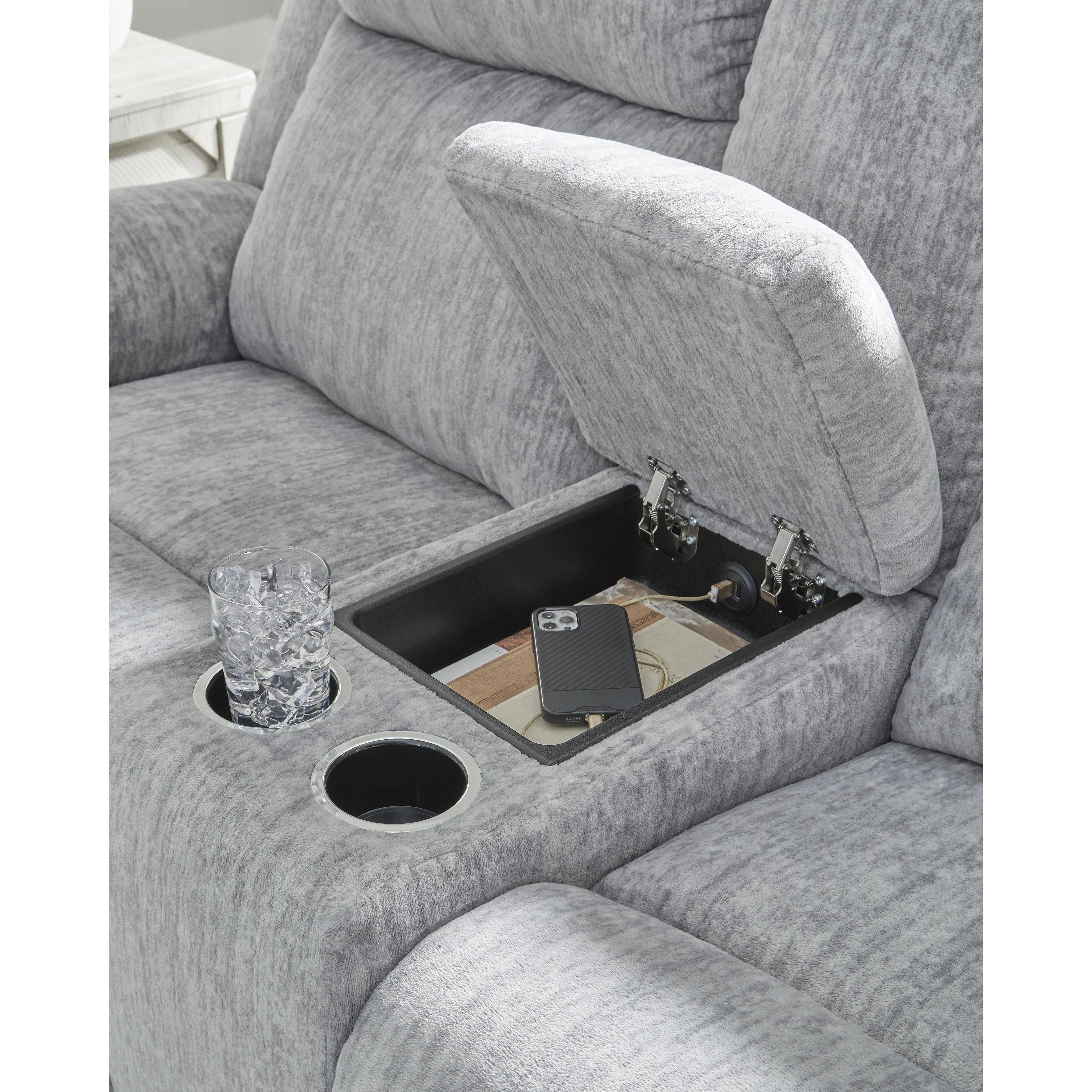 Benchcraft Buntington Reclining Fabric Loveseat with Console 3400494