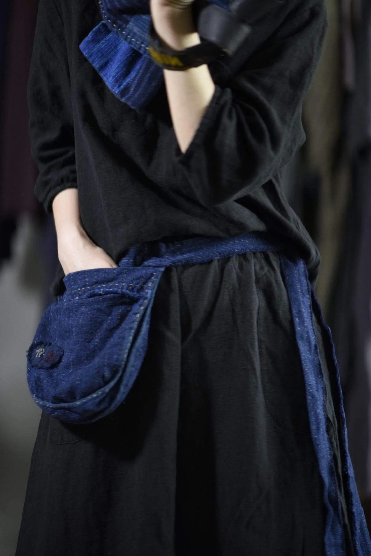 Blue Linen Convertible Bag | Zen