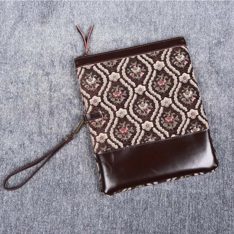 Carpet Clutch & Wristlet Traditional Coffee