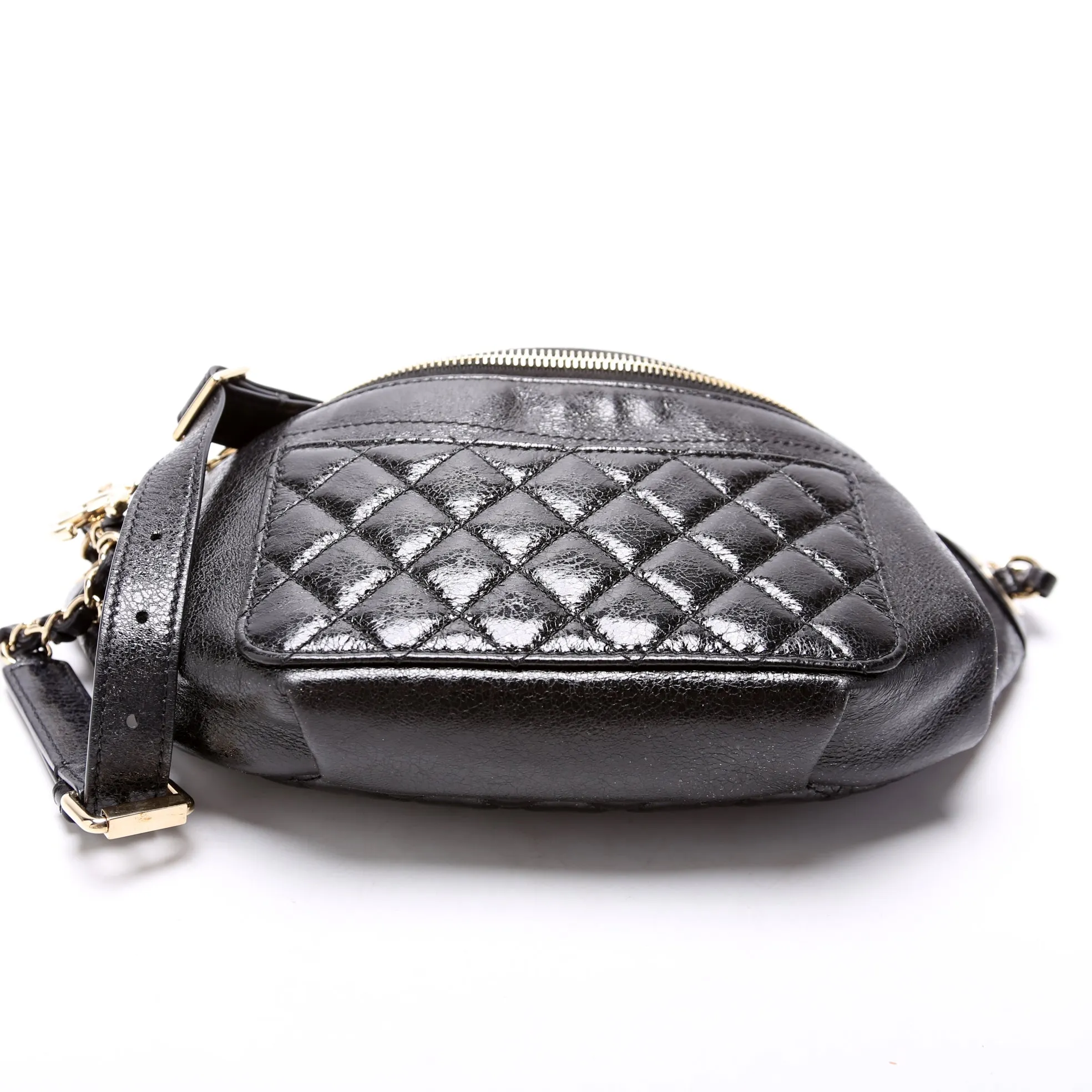 CC Waist Bag Quilted Crumpled Glazed Lambskin 25M