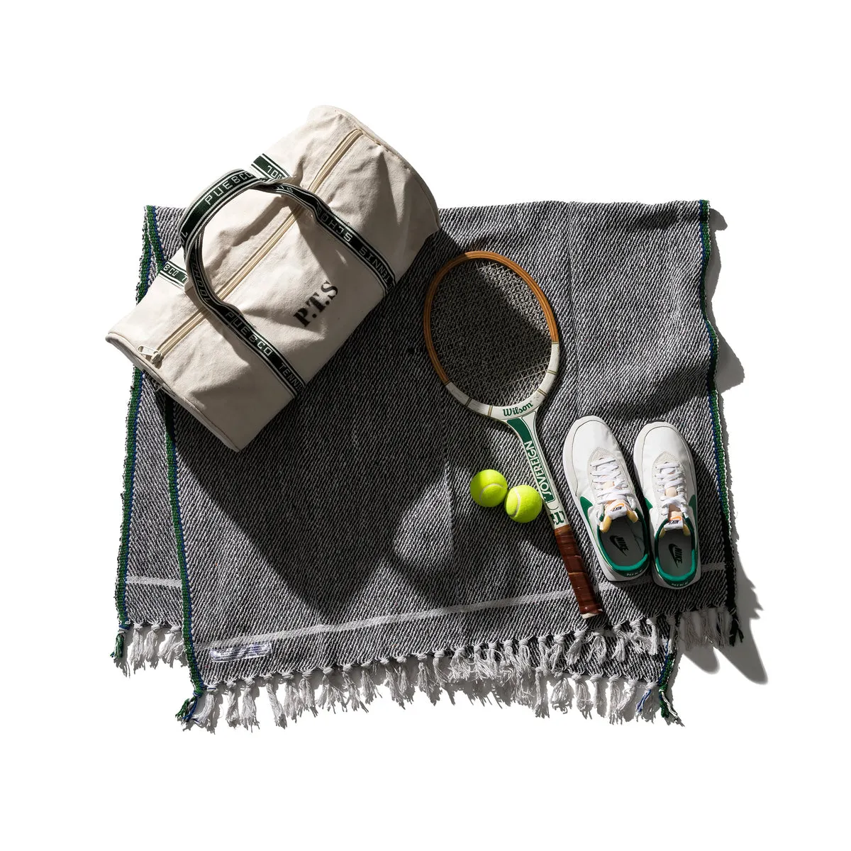 CLUBHOUSE BARREL BAG