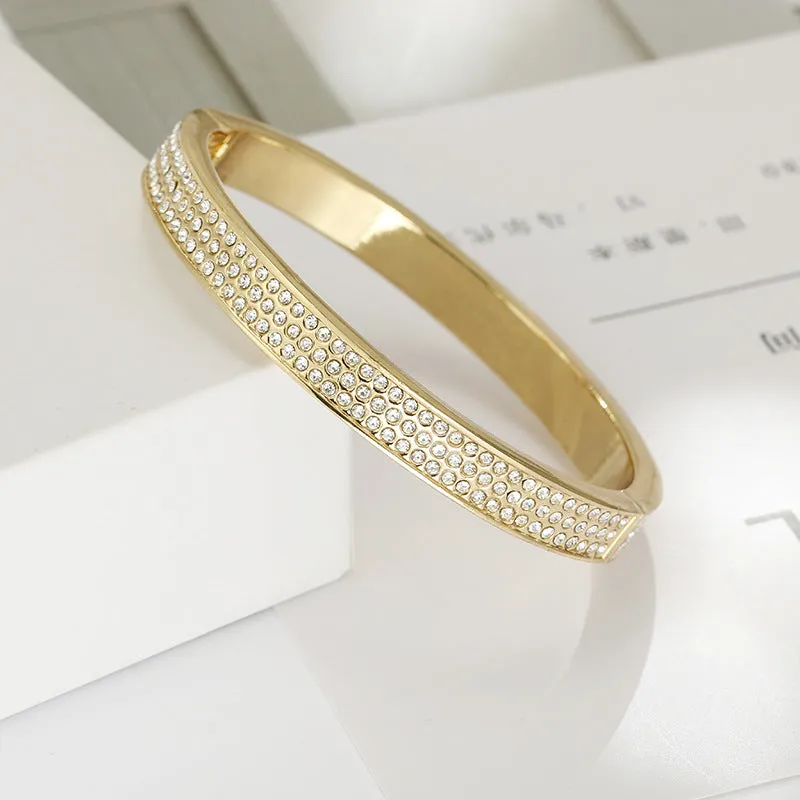 Dazzling Bracelet - Elegant and Sophisticated Jewelry Piece