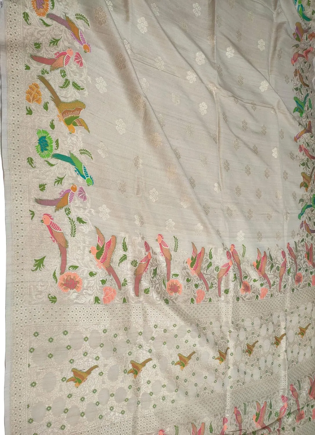 Dazzling Dyeable Handloom Banarasi Tussar Silk Meenakari Saree