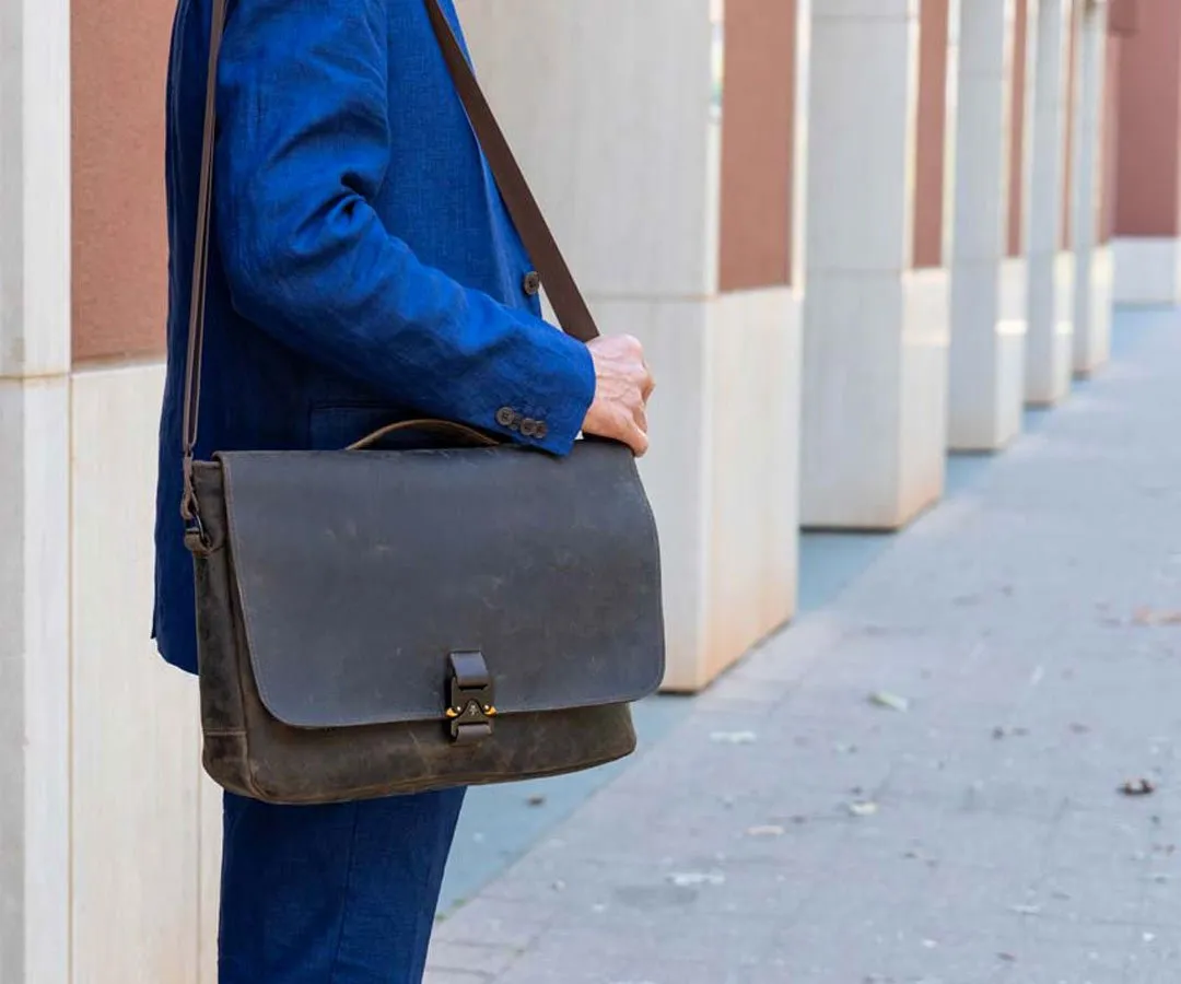 Executive Leather Messenger