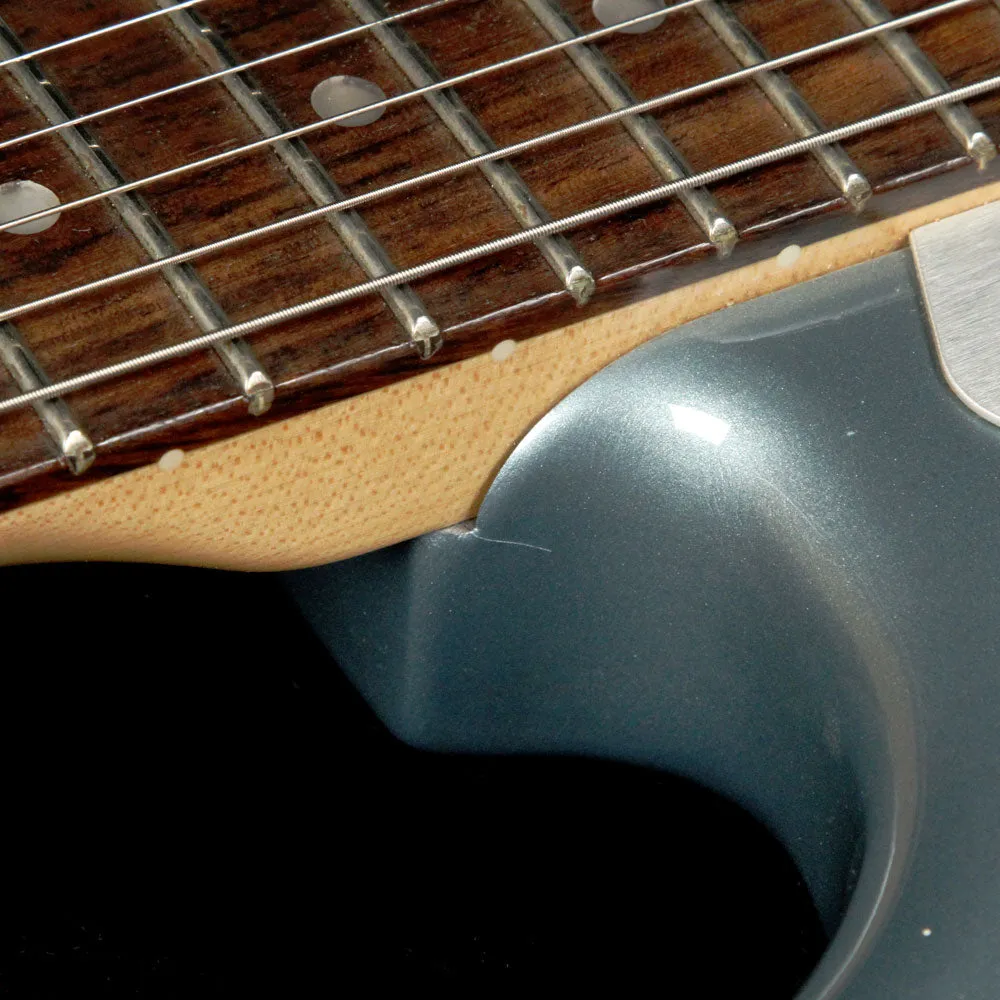 Fender American Deluxe Stratocaster FSR Limited Edition Ice Blue Metallic 2012
