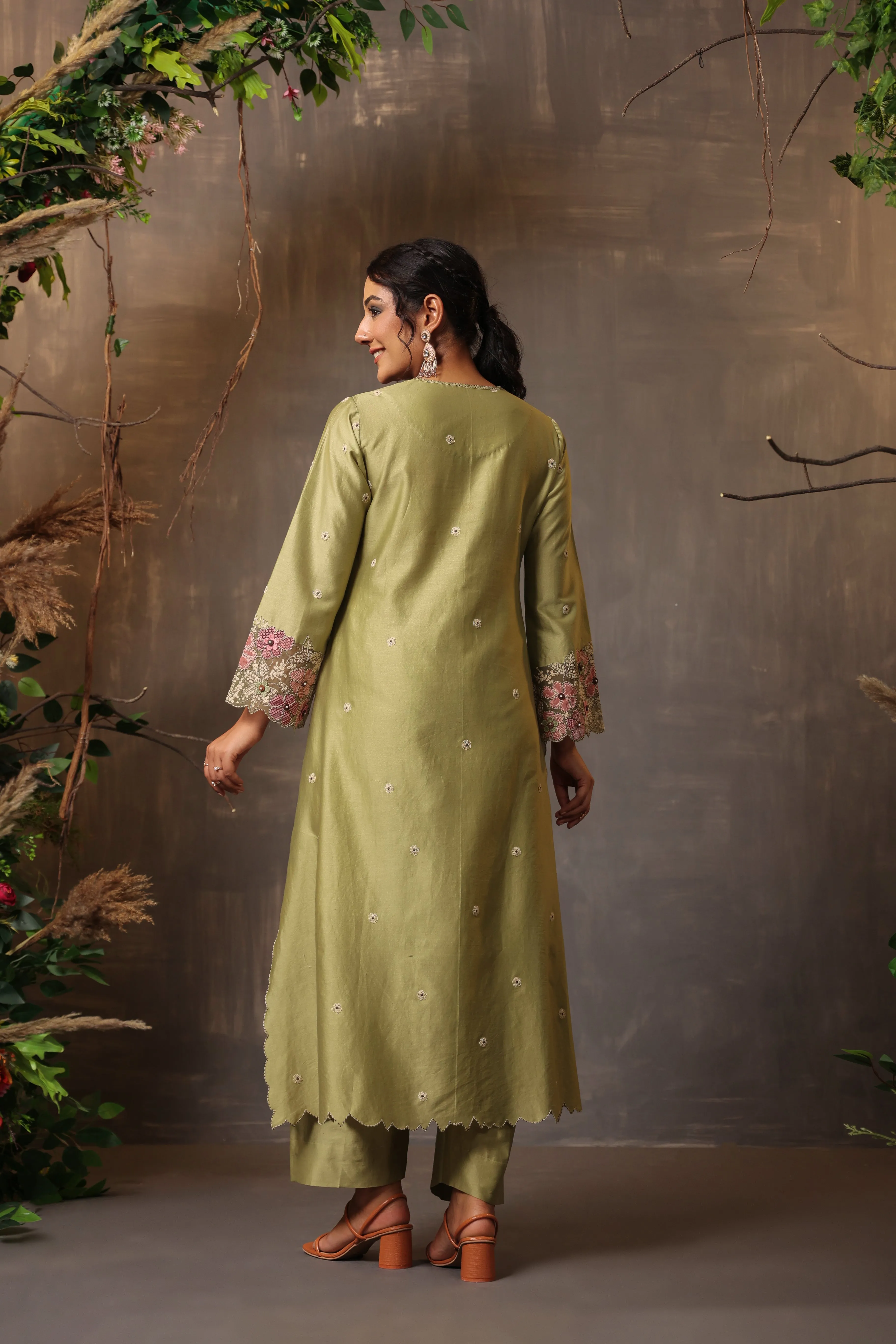 Gulshan Applique Kurta Set Green