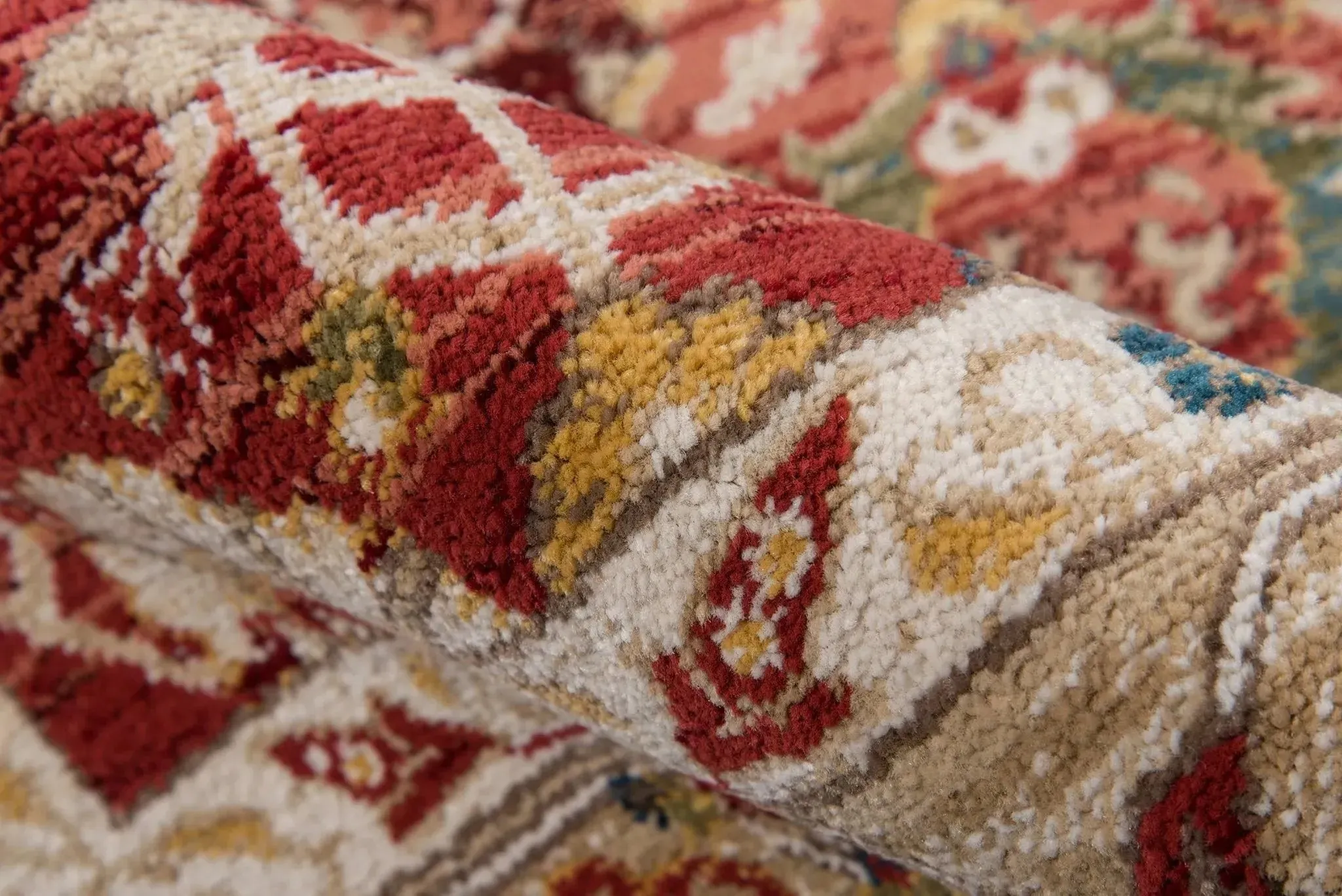 Lenox LE-04 Red Rug