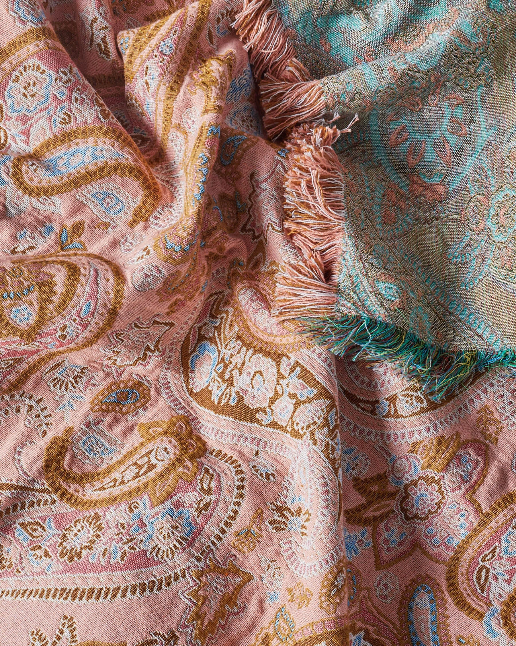 Paisley Paradise Tapestry Throw