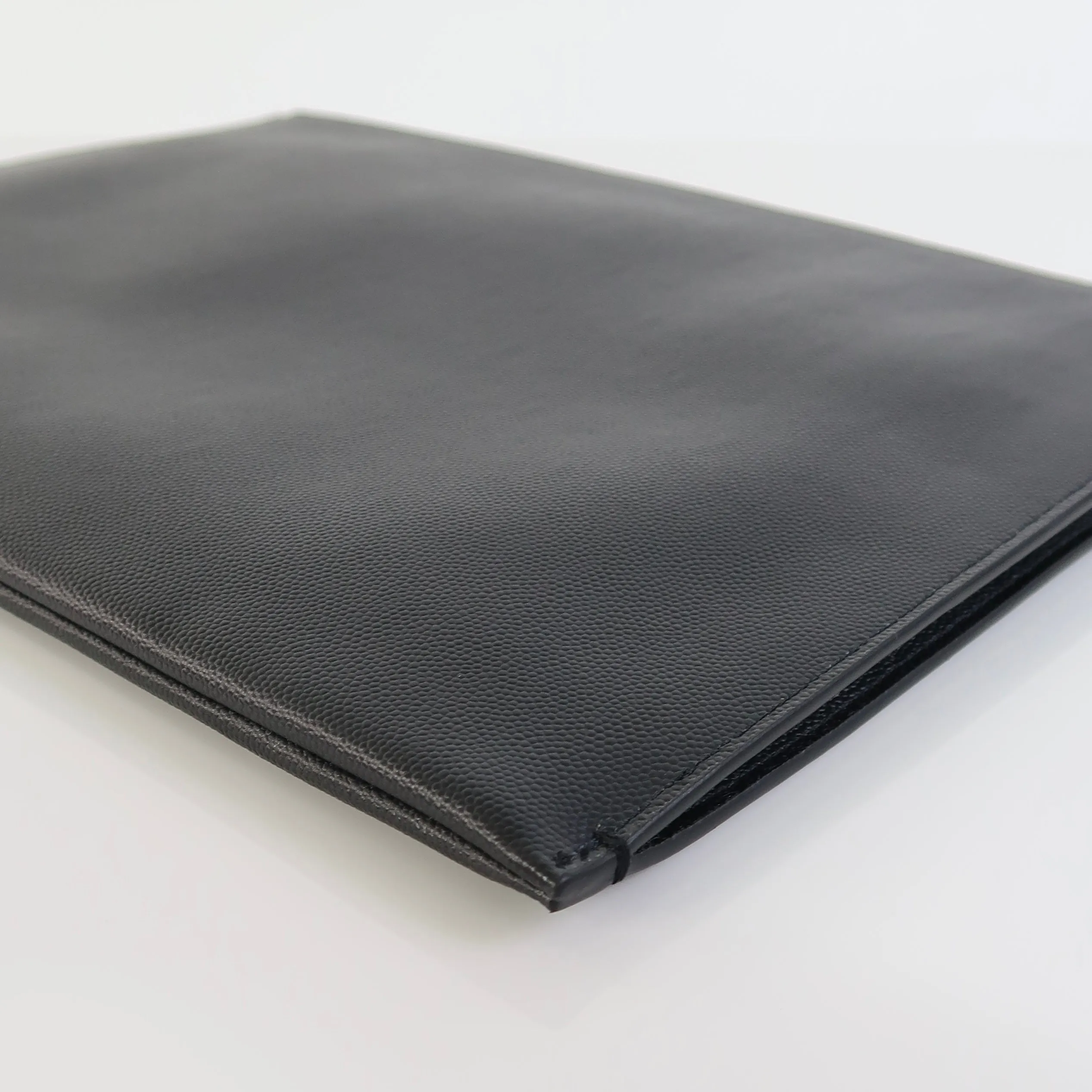 Paris Zipped Tablet Holder