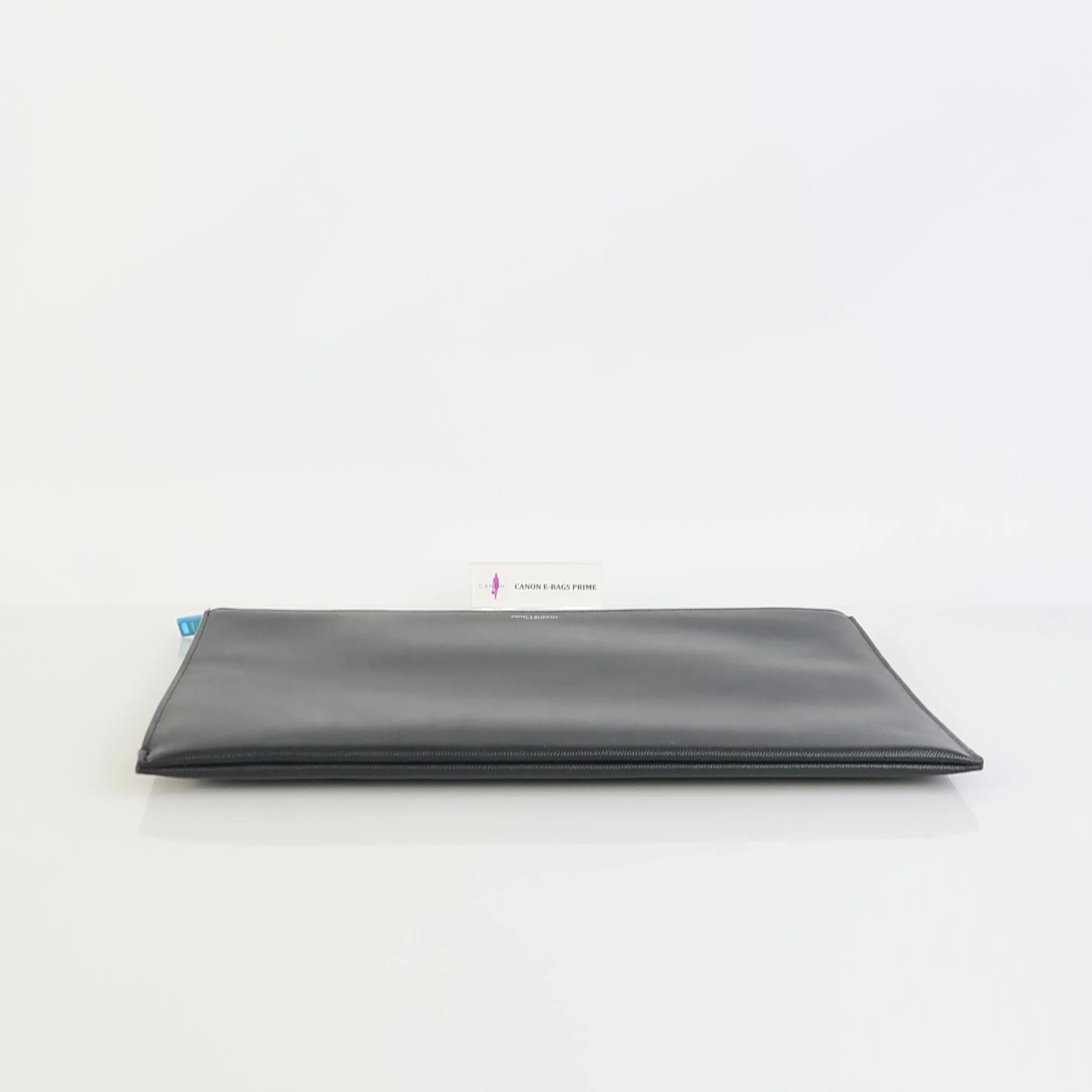Paris Zipped Tablet Holder