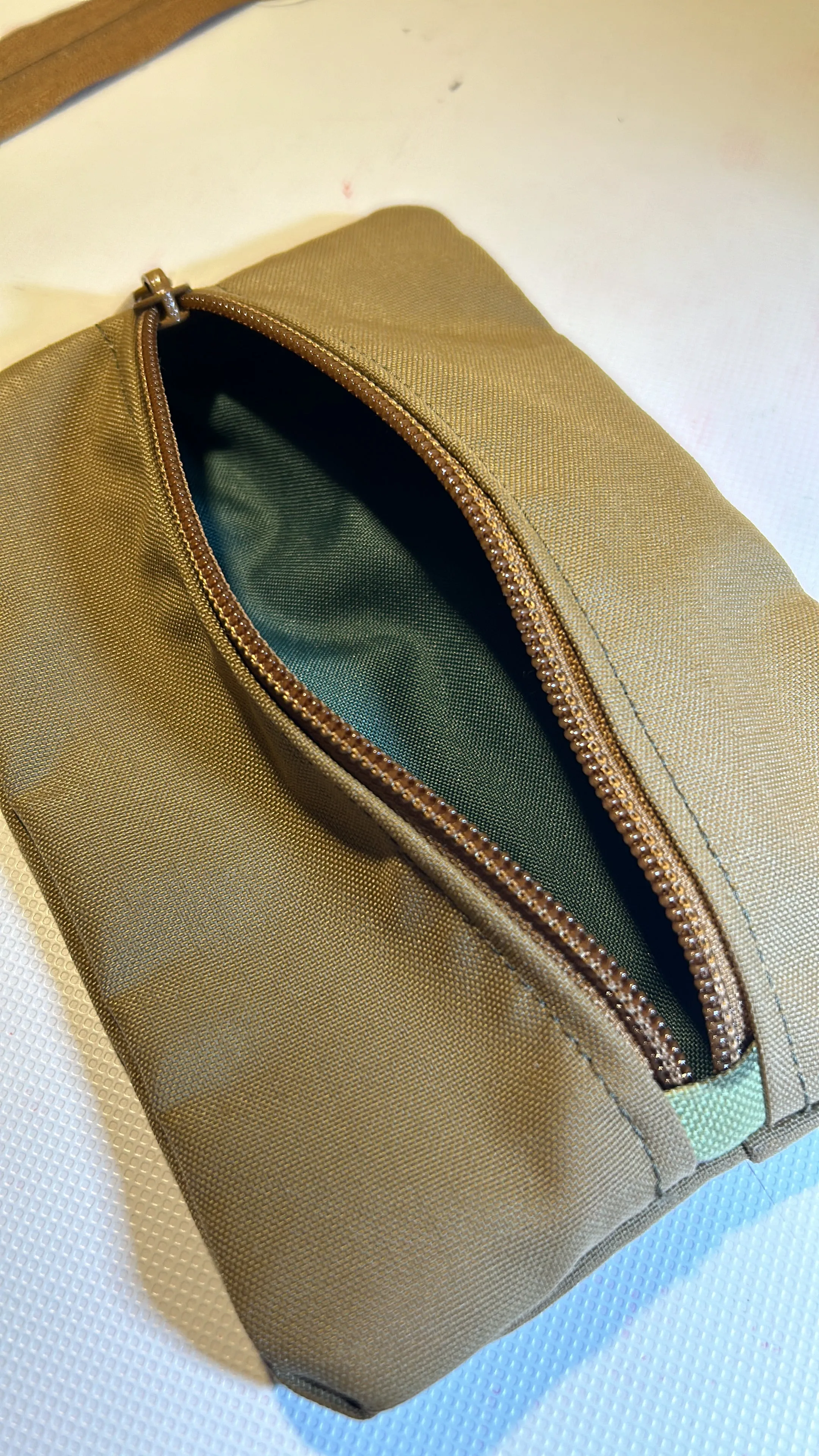Pouch, EDC (Every Day Carry) 20cm x 10cm