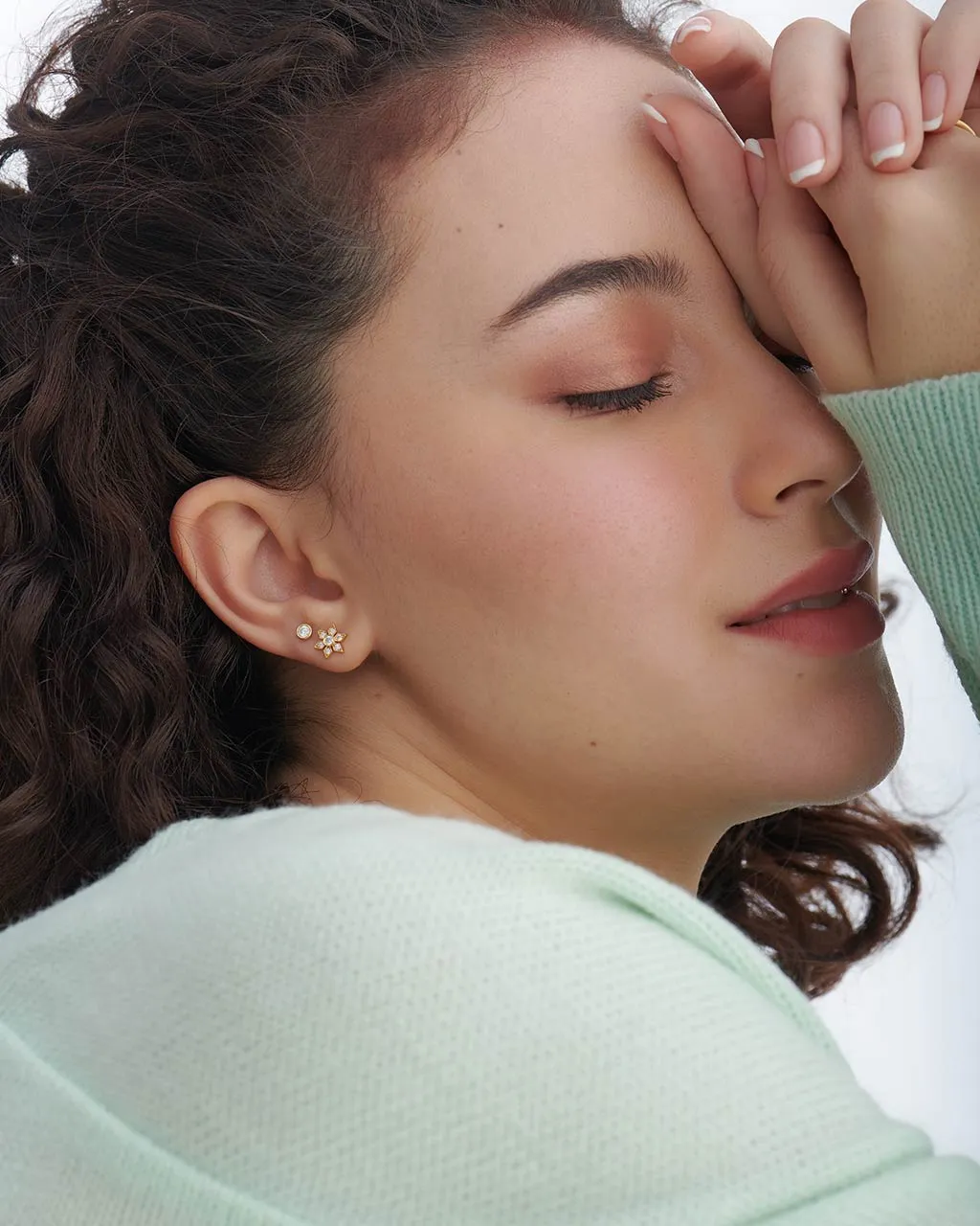 Round Cluster Small Diamond Earrings