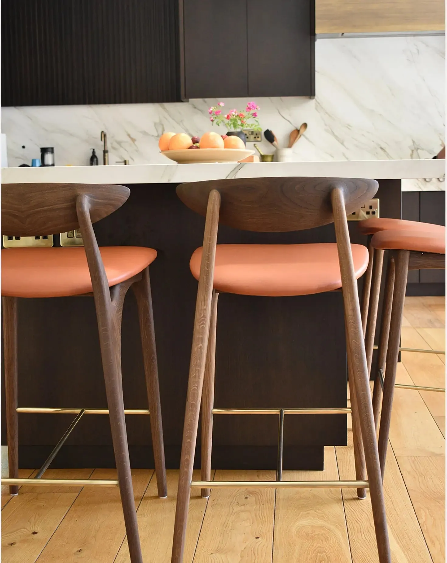 Shanowen Fumed Oak Rust High Stool