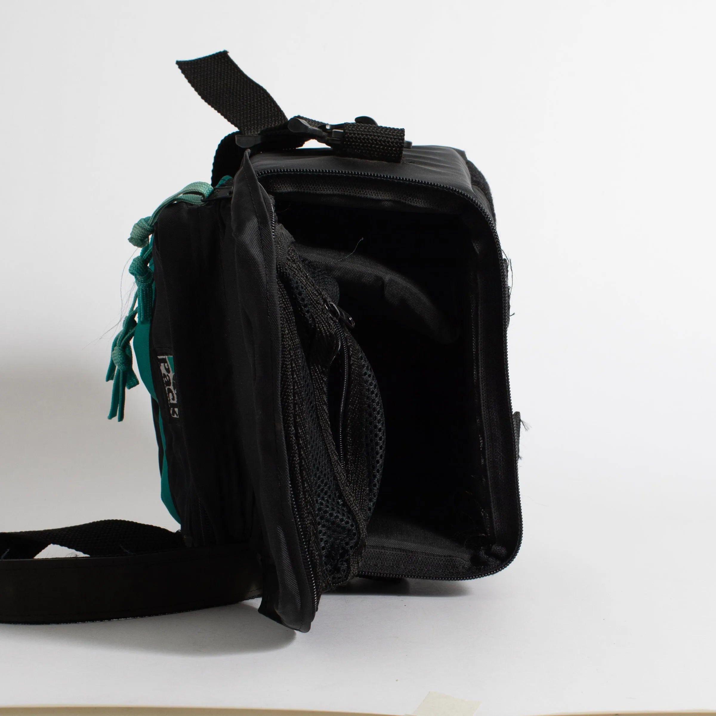 Vintage Tundra Ruff Pack 35mm SLR Camera Bag