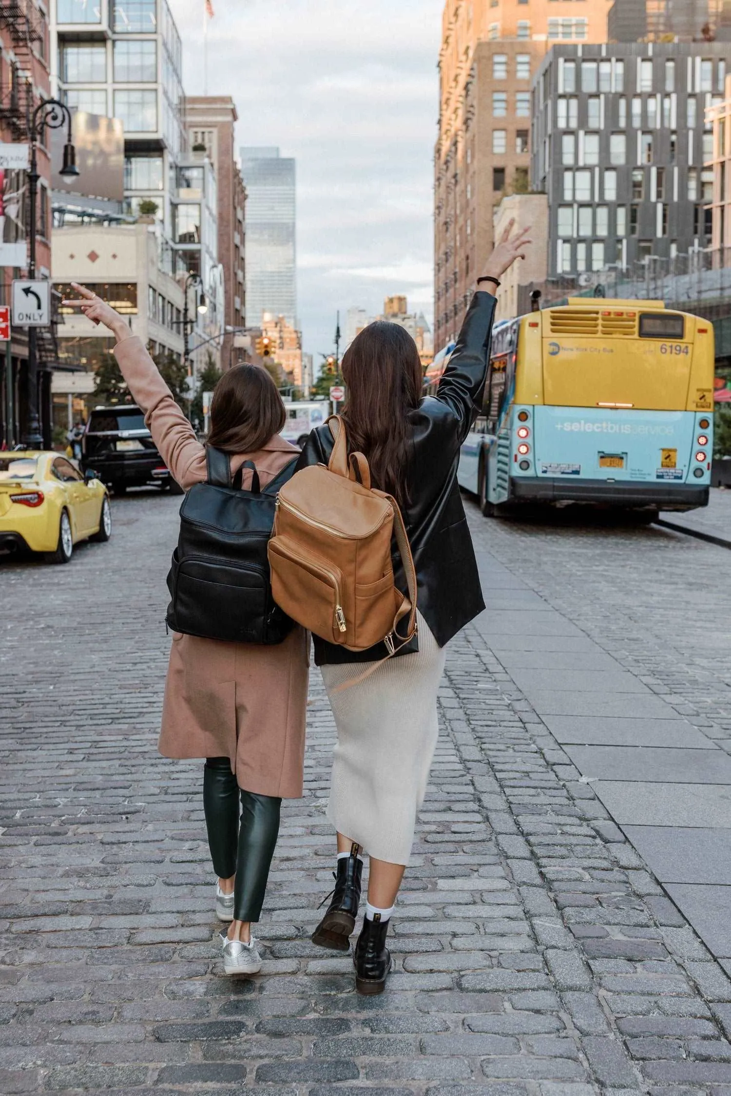 [WS] The Travel Backpack in Black / Black