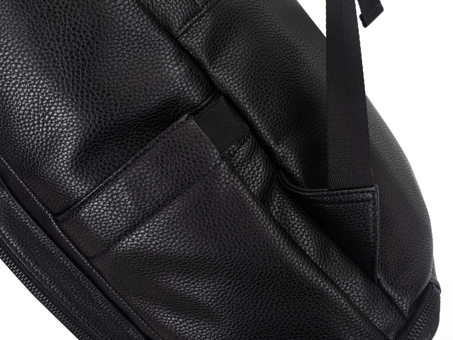 [WS] The Travel Backpack in Black / Black